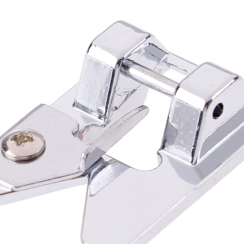 Brother Multifunctional Sewing Machine with Presser Feet