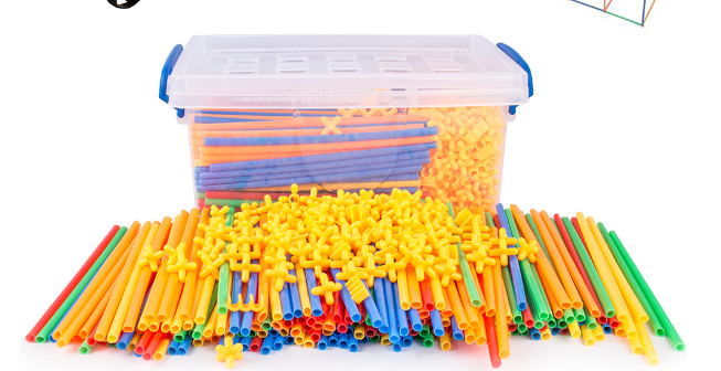 4D Space Straw Building Blocks for Creative Play