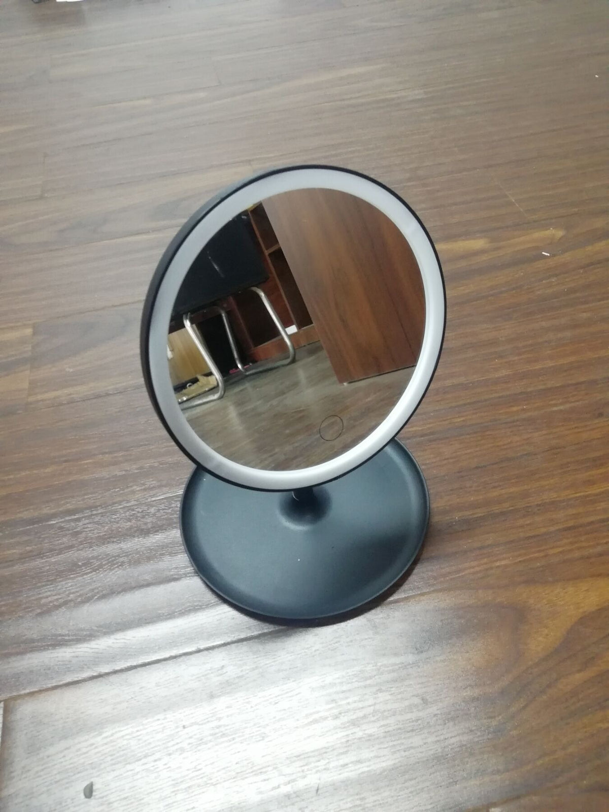 Makeup Mirror with LED Light and Adjustable Colors